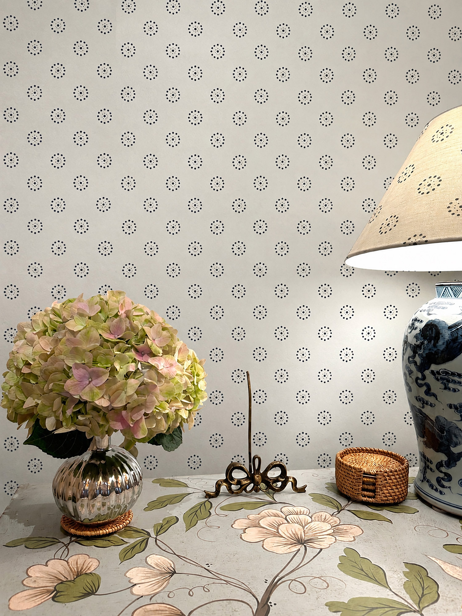 Linen-Stamp-Underglaze-Blue---Fishbowl